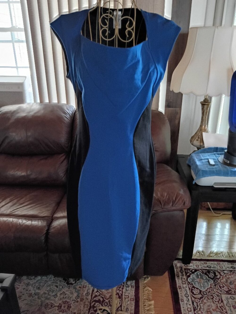 New/Vintage Avon silhouette Dress. Size M/M